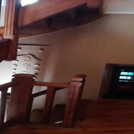 בית נופש House Le Roucatel *